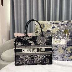 Christian Dior Shopping Bags